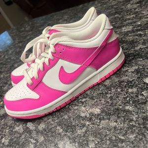 Worn only two times, like new. Nike dunk low size 6.5 youth or size 8 women’s